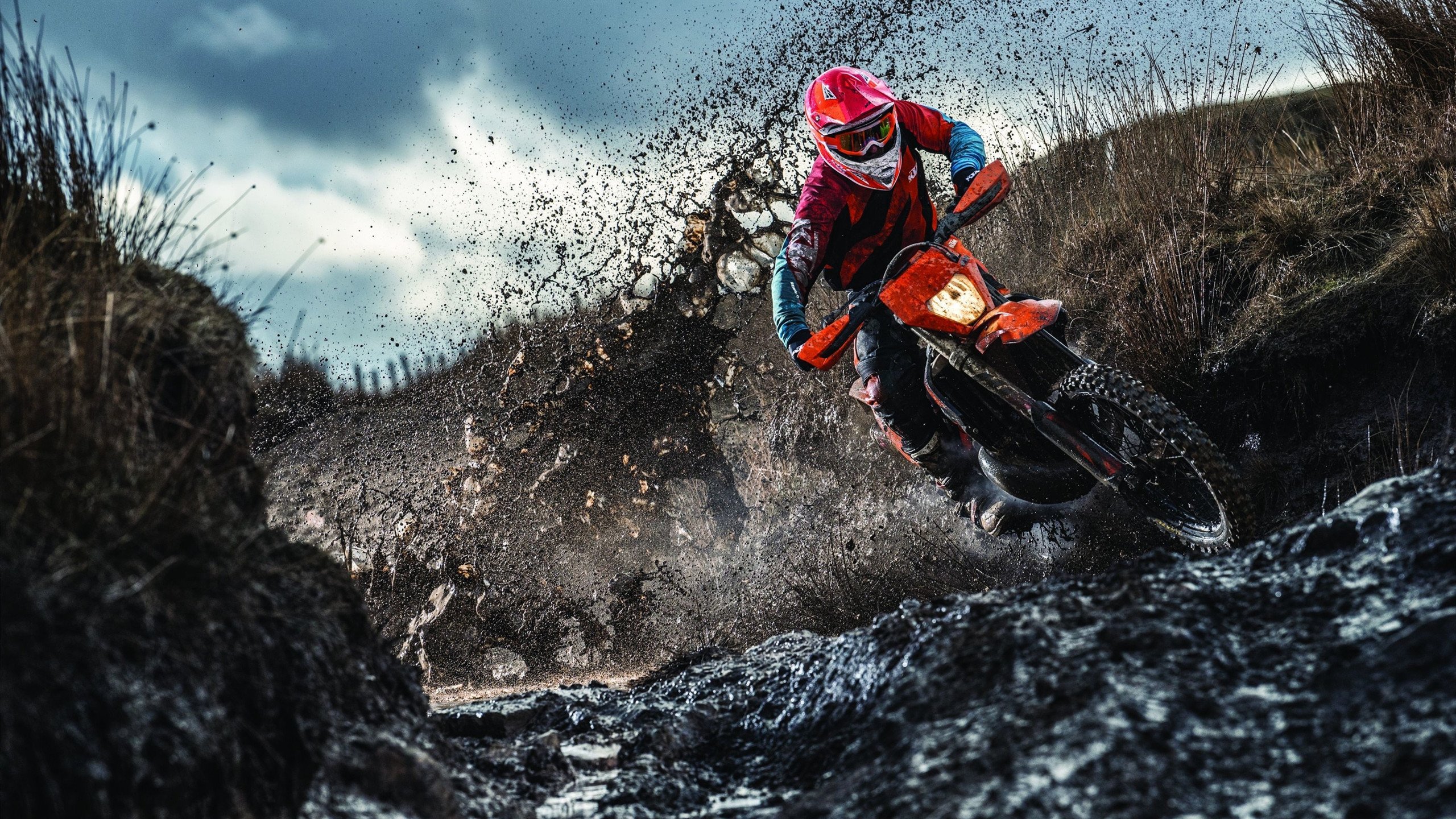 曹缘赛场表现引发媒体热议，曹缘访谈